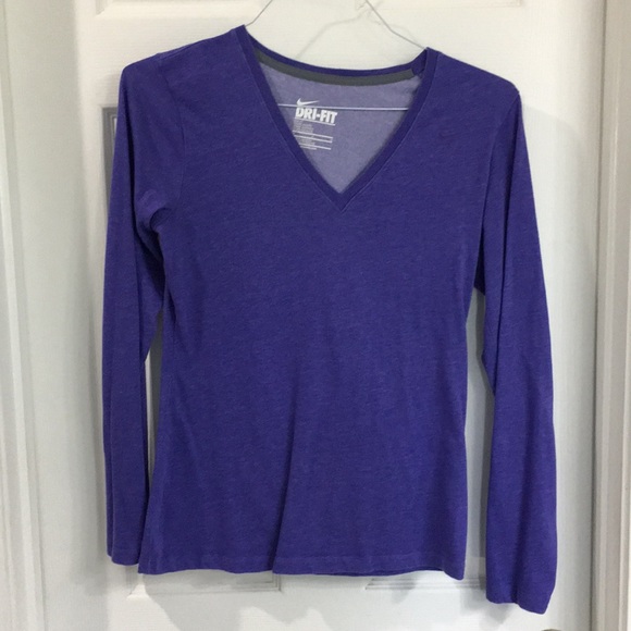 Nike Athletic l/s purple shirt medium - Picture 1 of 2